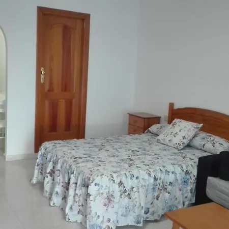 Apartment With Sea View And Pool
